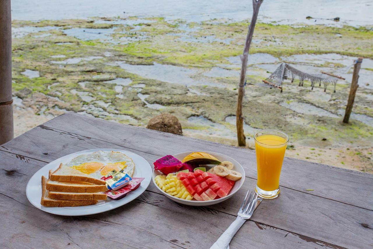 Wooden Beach Sunset Cottages Nusa Lembongan Exterior foto