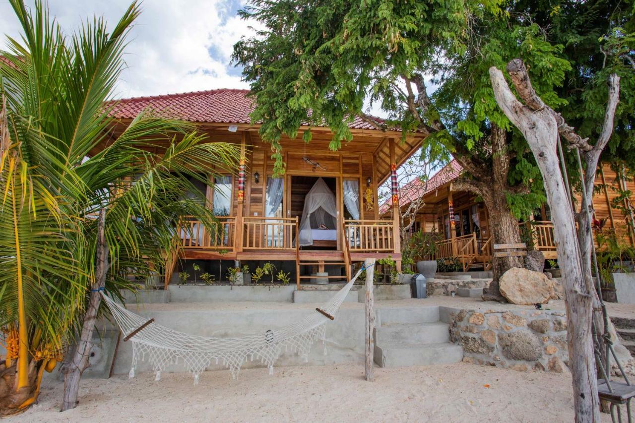 Wooden Beach Sunset Cottages Nusa Lembongan Exterior foto